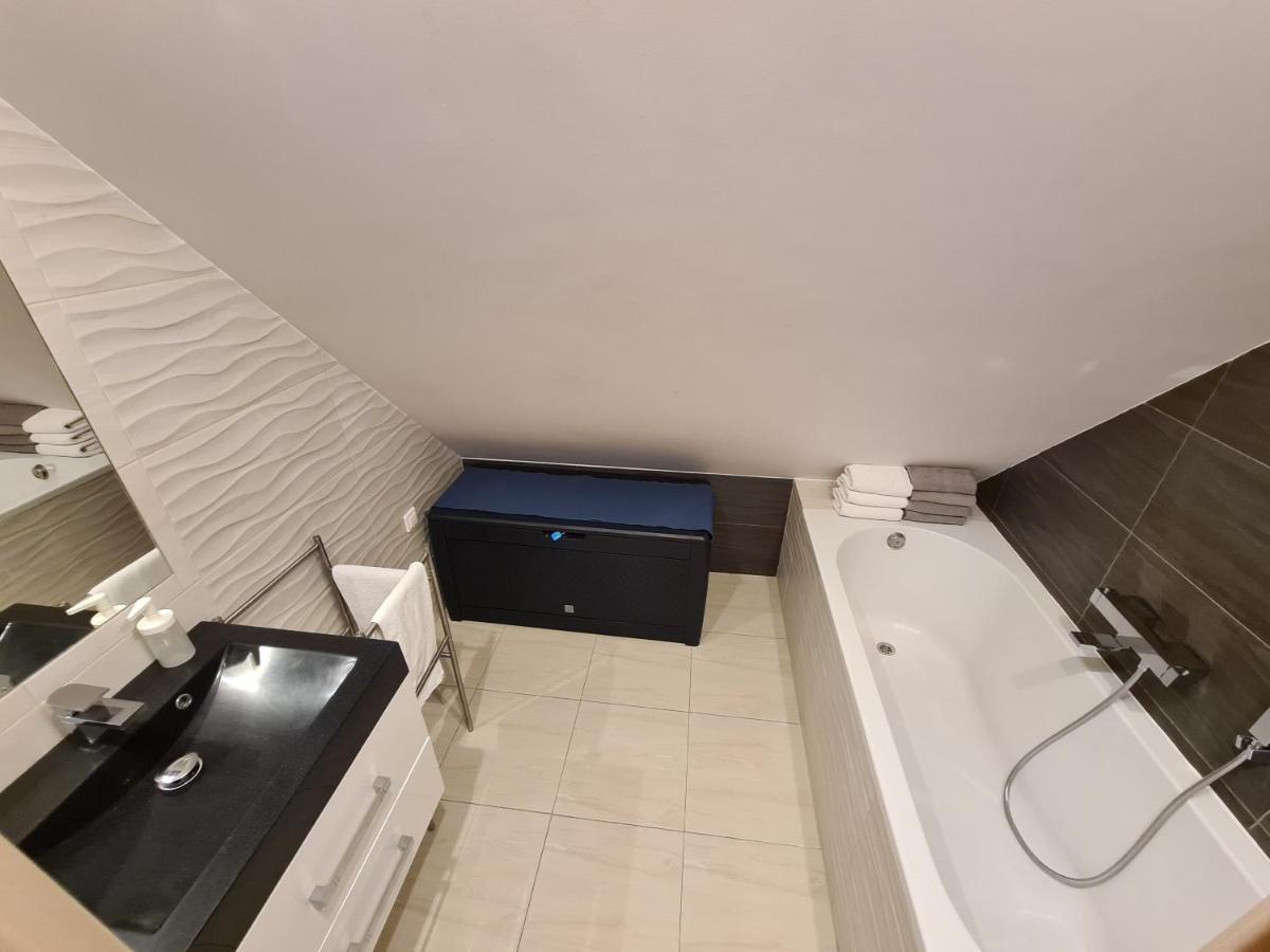 Lux Duplex Apartment *